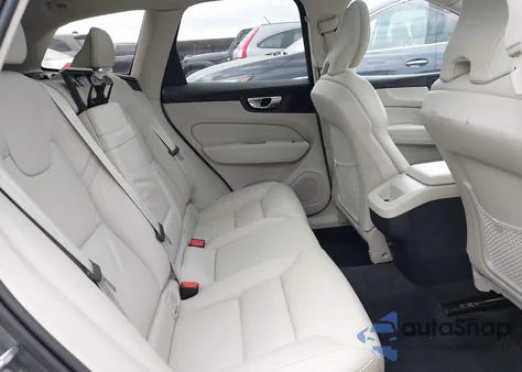 2020 Volvo Xc60 T5 Momentum from USA, damaged, VIN YV4102DK2L1589947